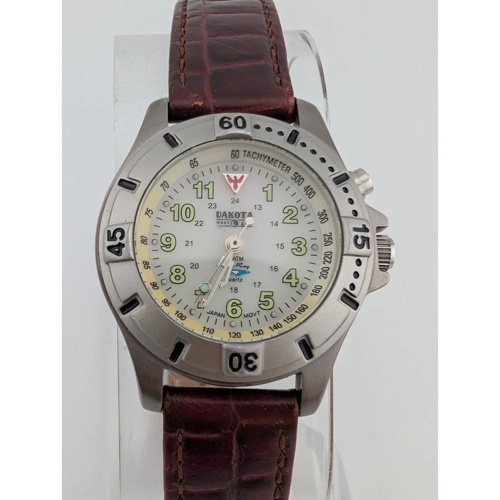 Dakota Moon‎ Glow Stingray Women's Watch 29mm Case Leather Band- New Battery